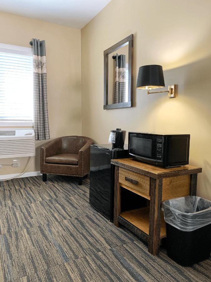 The Stone Gate Resort Lake George Esterno foto